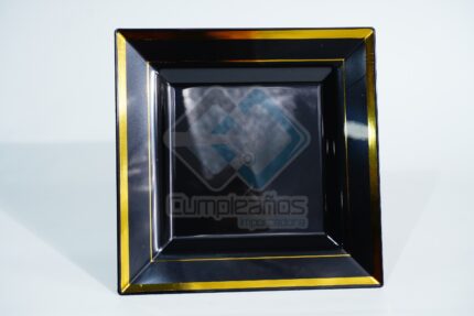 PLASTICO PLATO GR CUADRADO NEGRO FILO DORADO SET10 X1