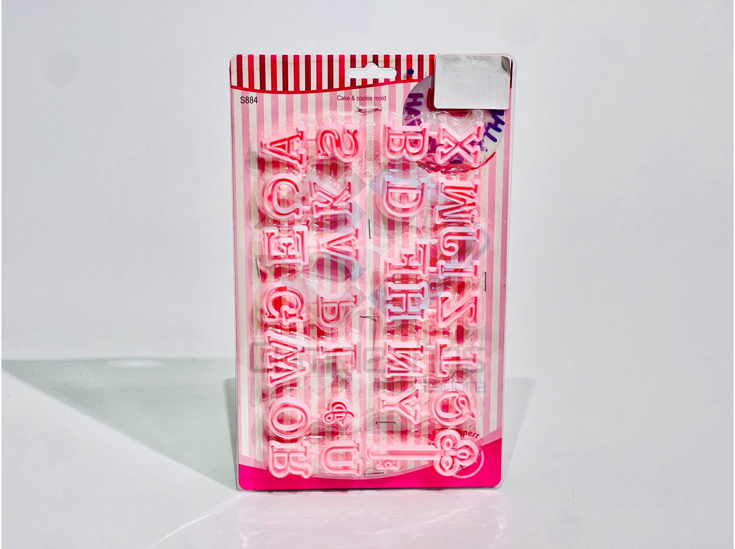 6902022702020 MOLDE DE SILICON CORTADOR LETRAS MAYUSCULAS X1 - Imagen 1